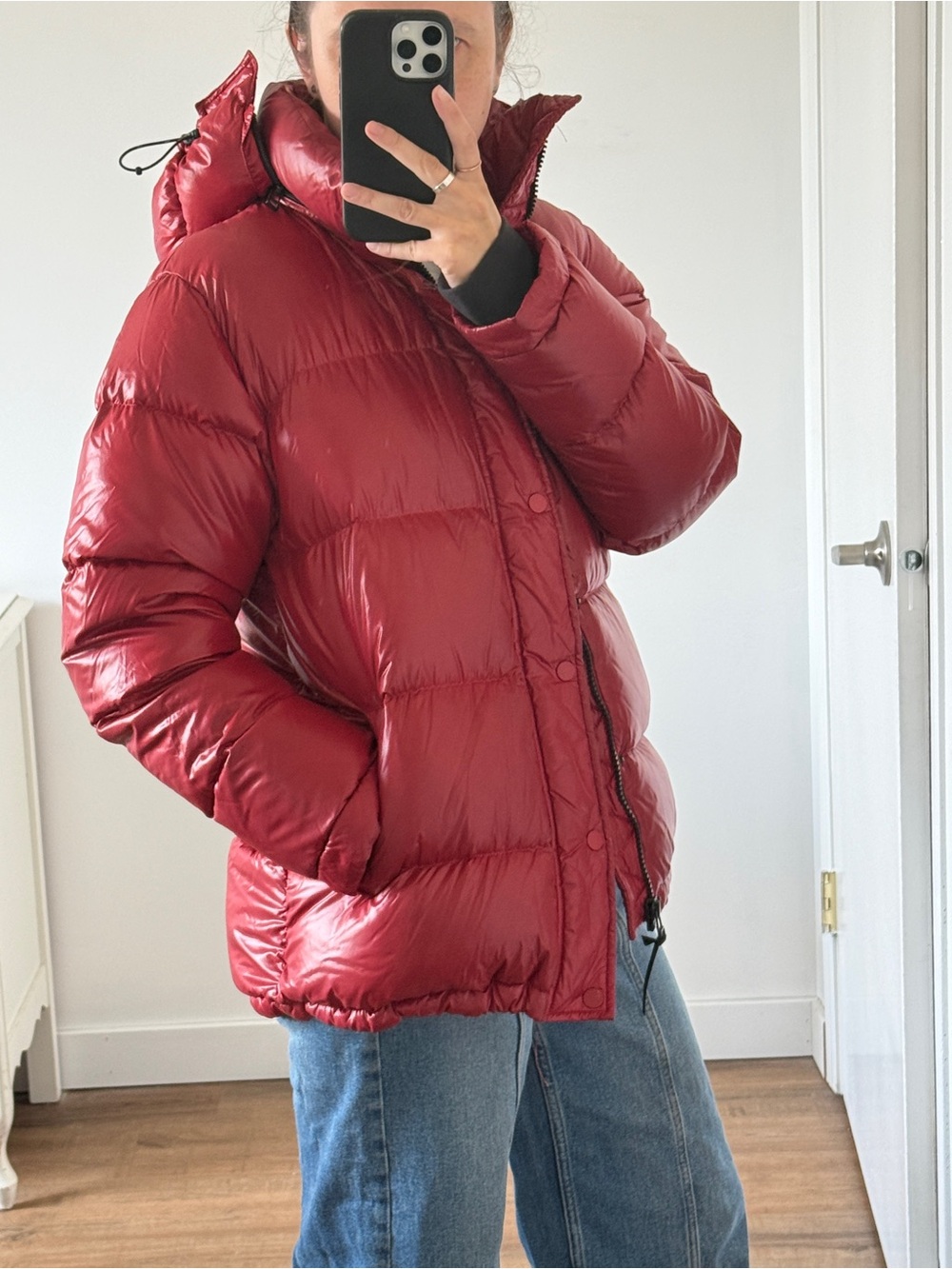 Aritzia TNA Superpuff Red Down Jacket Hooded 700+ Fill Power  Shiny M